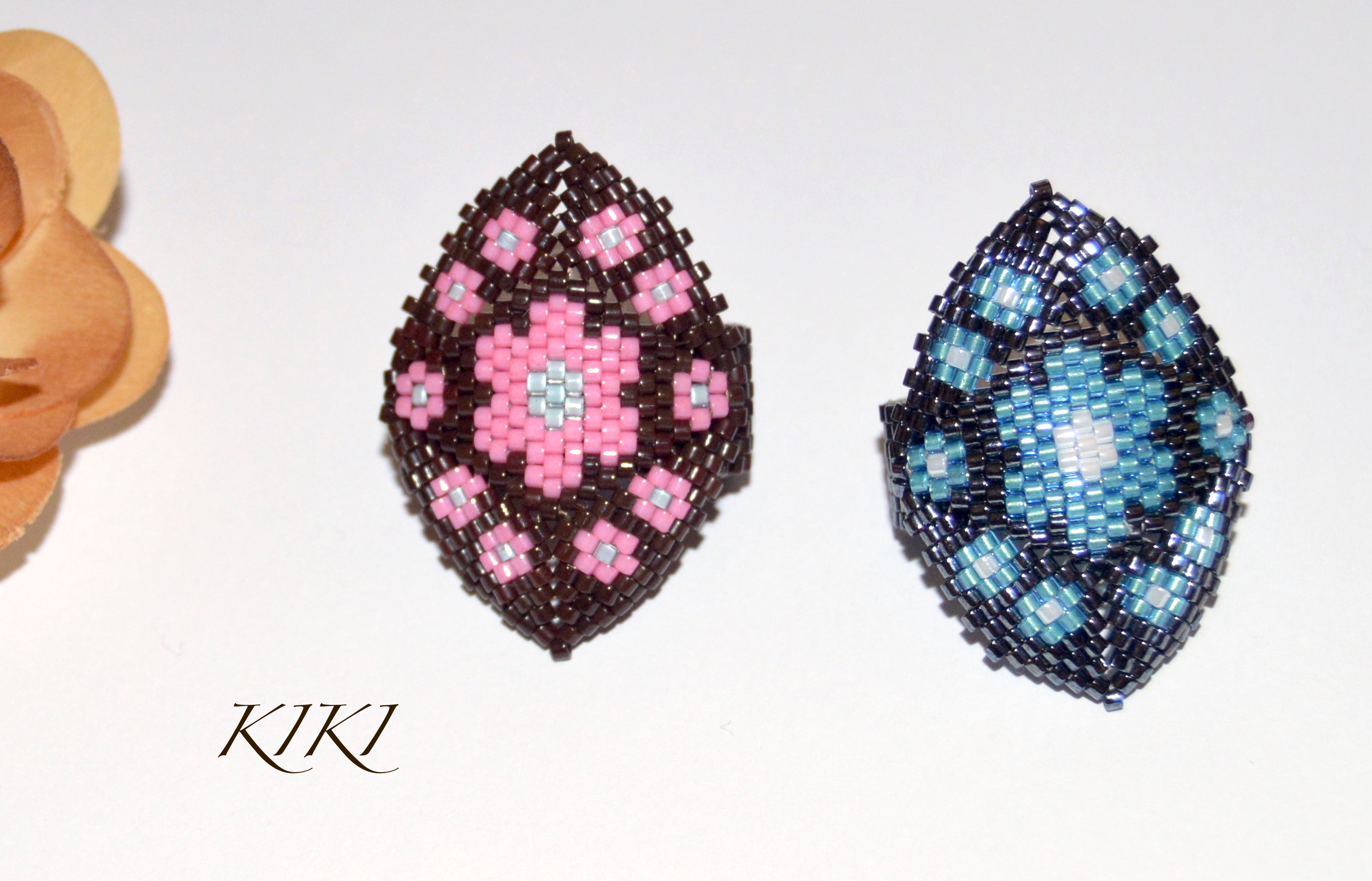 Flowery rings