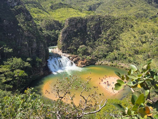 Visão do alto da trilha para a 2a cachoeira