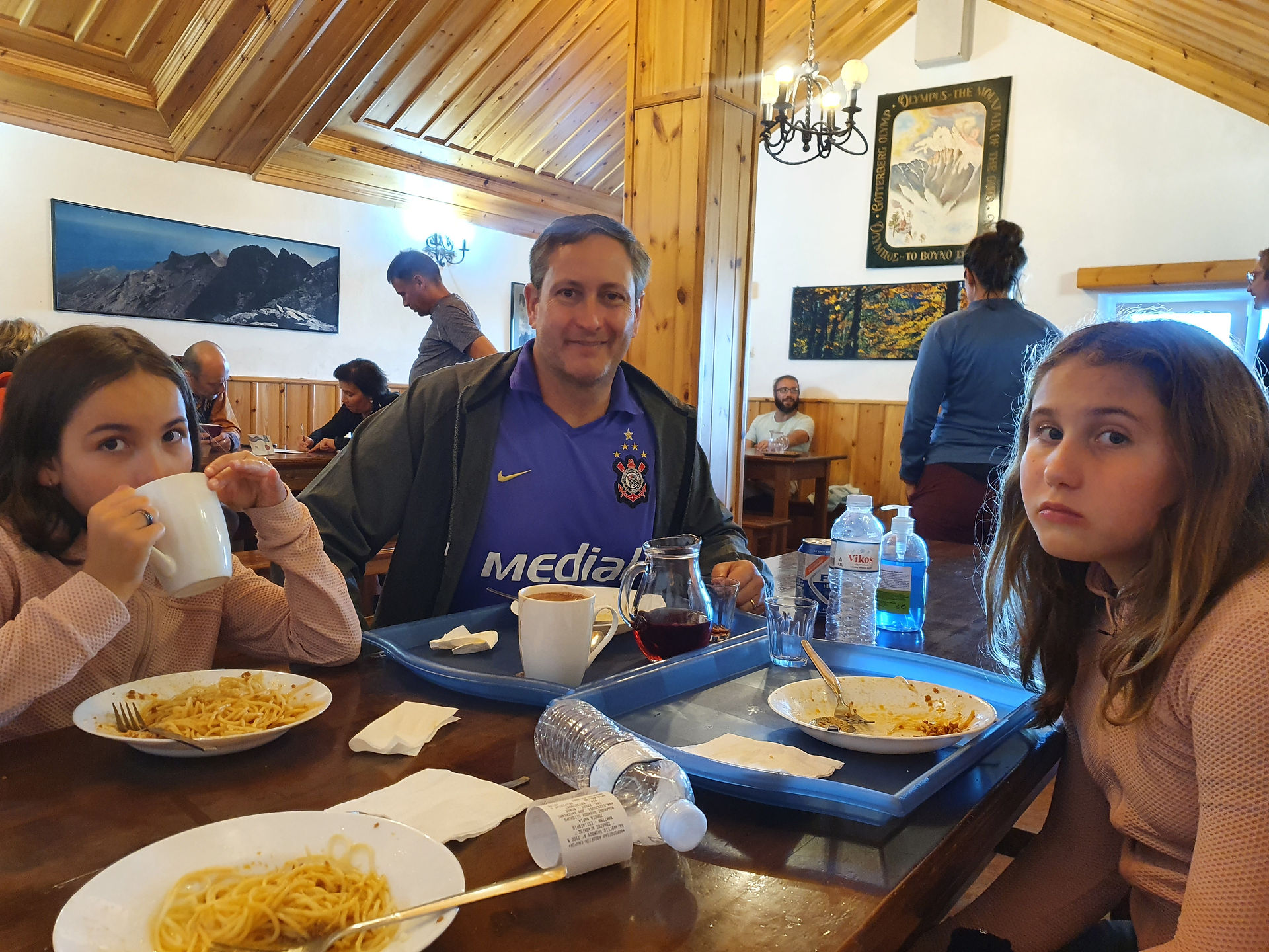 Jantando uma macarronada