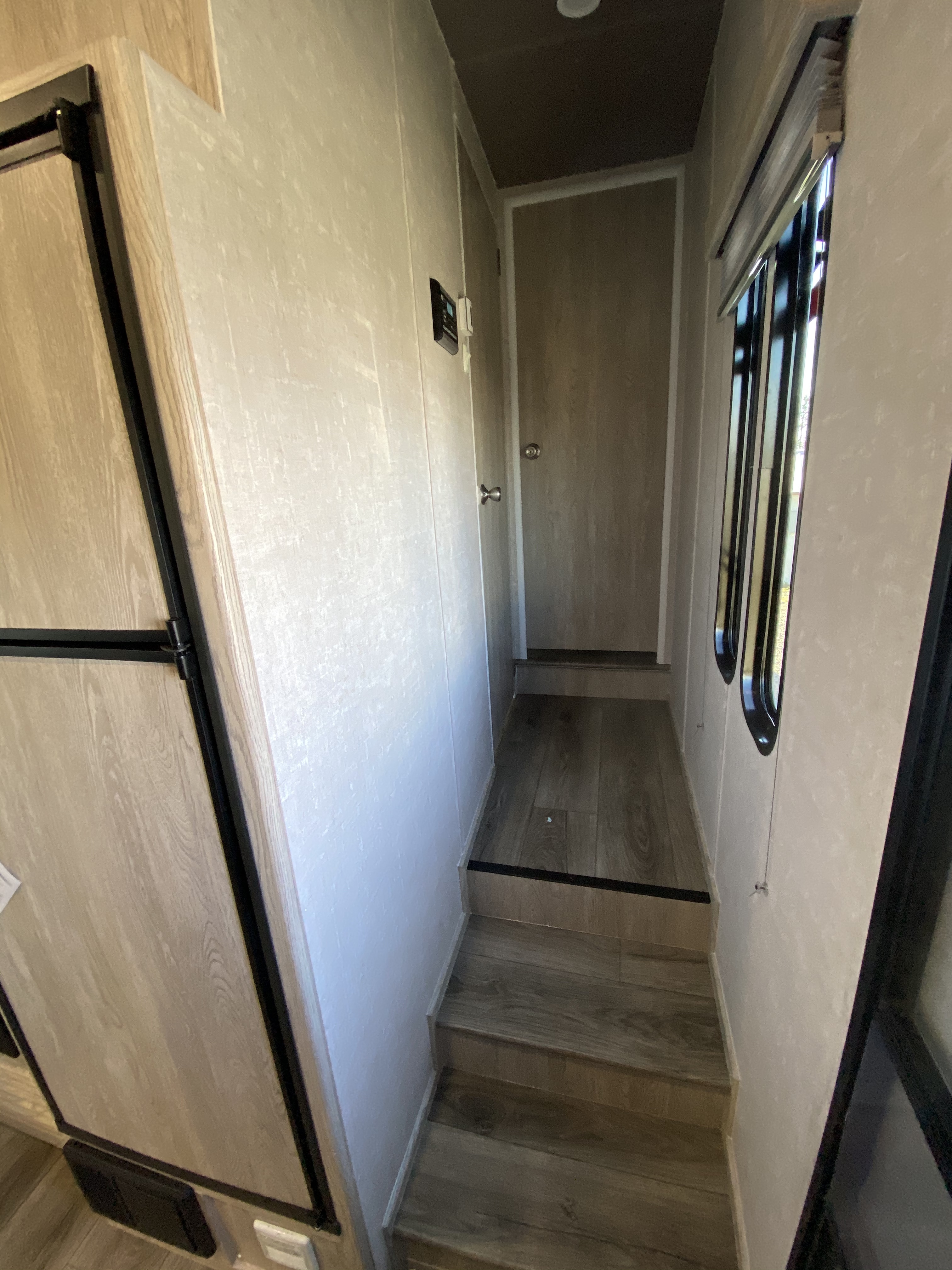 Oregon West RV 2021 Eclipse Attitude Stellar 2816DBG