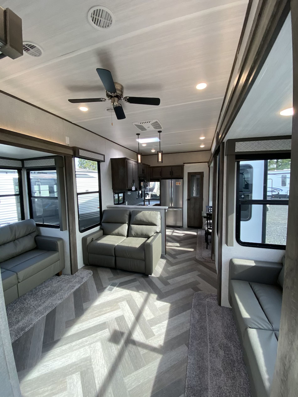 2020 Salem Grand Villa 42FK Park Model Oregon West RV