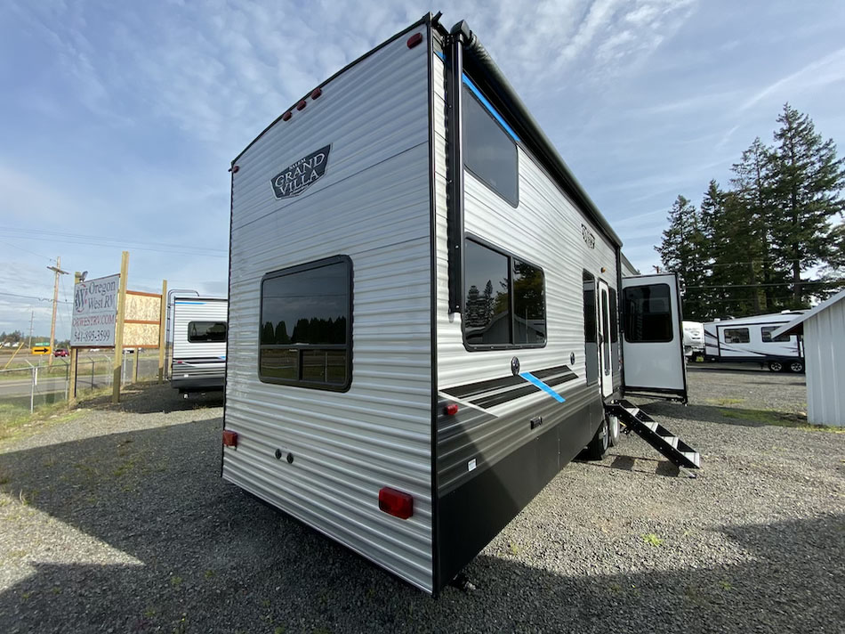 2020 Salem Grand Villa 42FK Park Model Oregon West RV