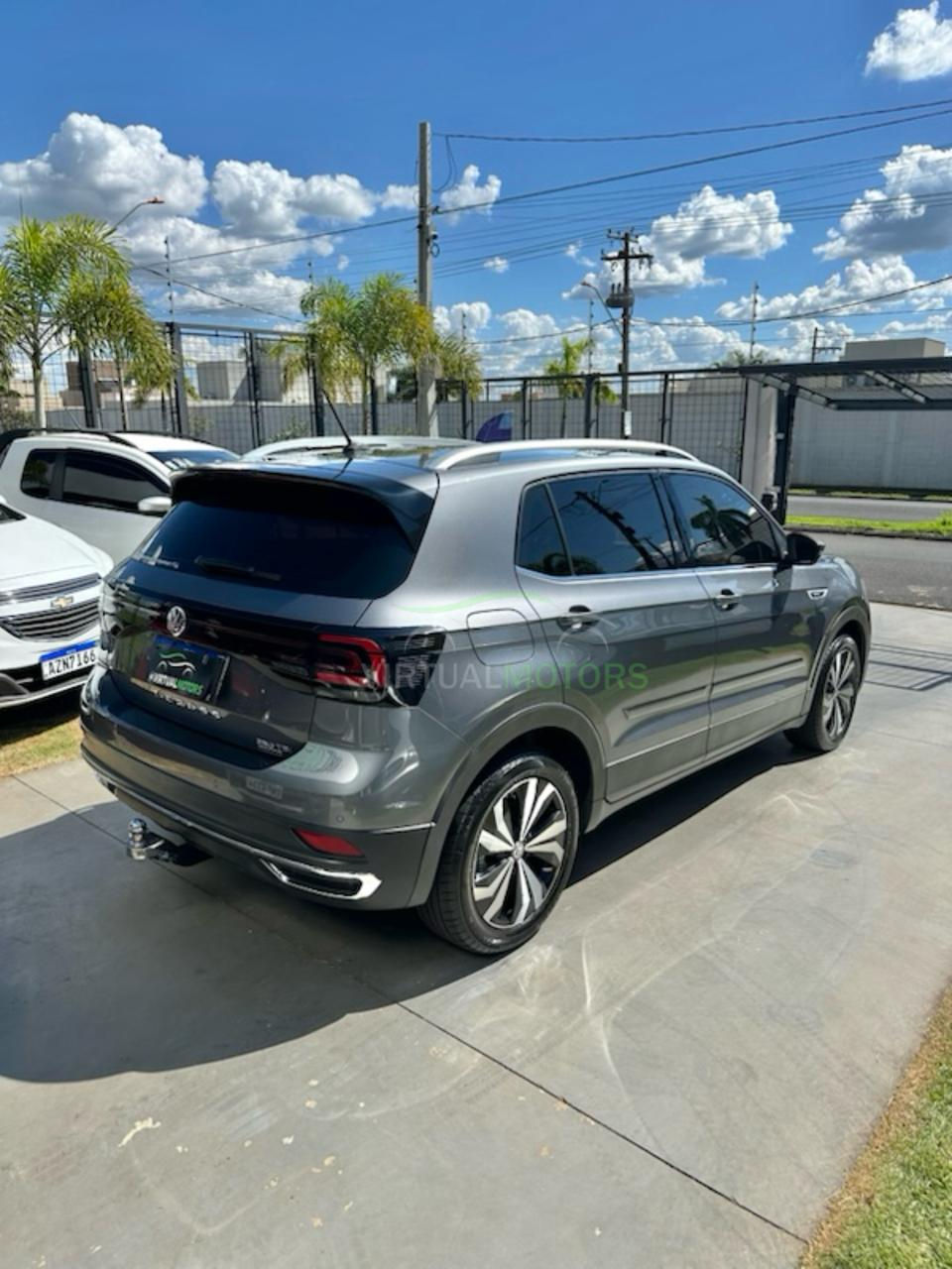 Miniatura: Volkswagen t-cross