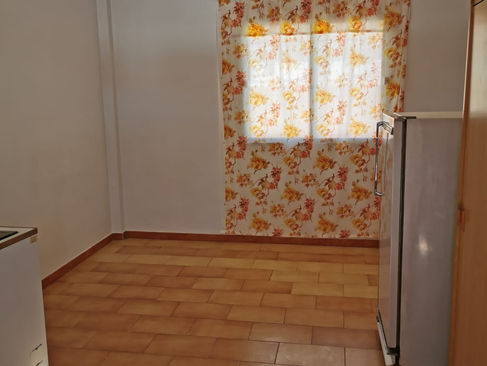 CASA GRANDE CON DOS ENTRADAS CALLE VENUS Y CALLE RENFE