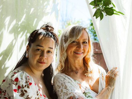 Backyard Mother's Day Portrait Session