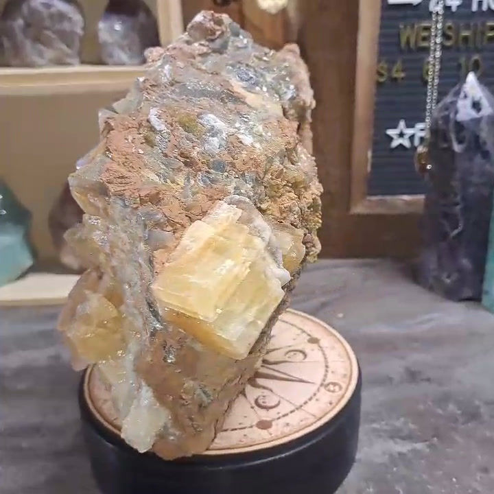 Thumbnail: Stellar Beam Scalenohedral Dogtooth Calcite