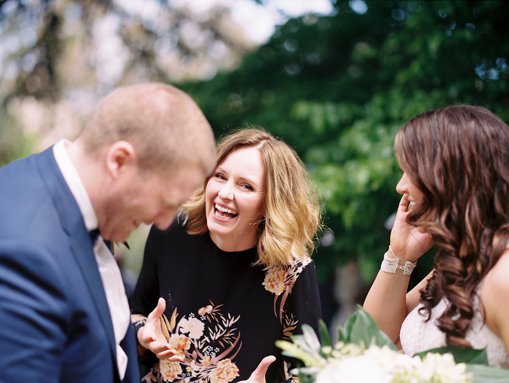 The best celebrants in Melbourne book out quickly so it's important work out how to find the best celebrant.