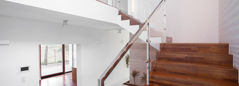 glass stair balustrade