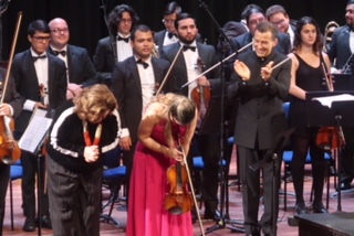 Pilar Aguilar and Grace Marin, Mawanda Concert, Eugene O'neil Theatre.