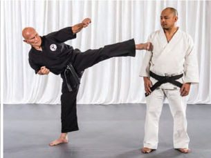 Self-Defense, Superfoot Style: Bill Wallace Sounds Off on the Side Kick and How It Fits Into His Favorite Fighting Strategies!