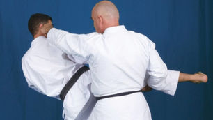 7 Reasons Your Spinning Back Kick Isn’t Working, AND 7 Proven Ways to Fix Your Spinning Back Kick  