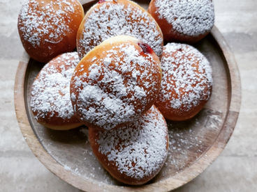 Prepare for the PÄ…czki!