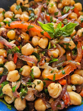 A Salad with Chickpeās to beat Türkiye