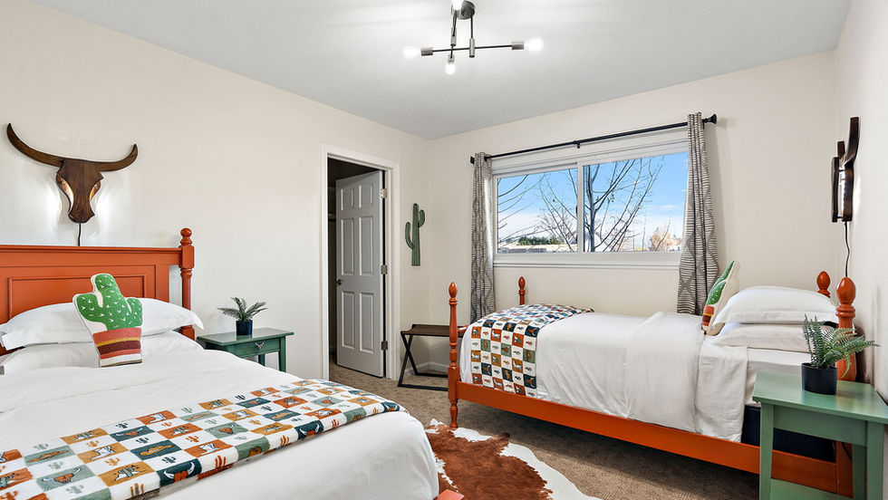 45-web-or-mls-5741 N Marcliffe Ave-45