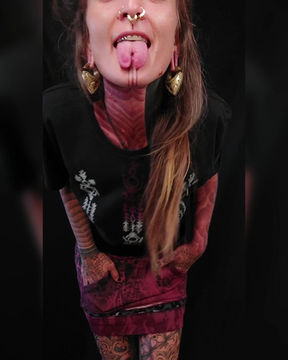 Thumbnail: Mad-croptshirt162