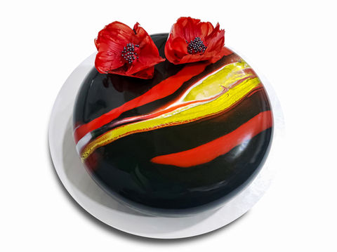 Mousse Cake "Barcelona - Poppy Power"