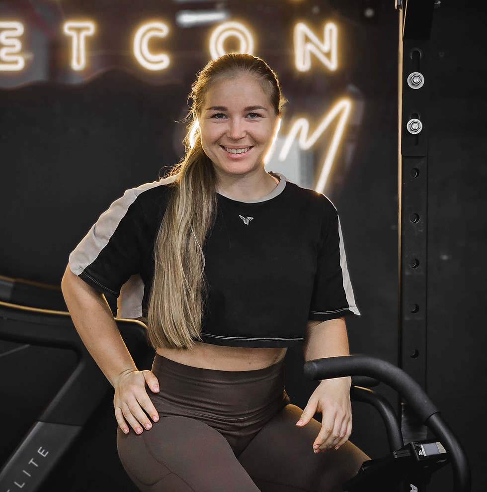 margo-1-portrait-metcon.jpg