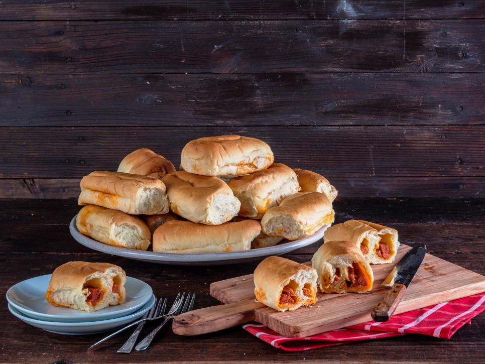 West Virginia pepperoni rolls
