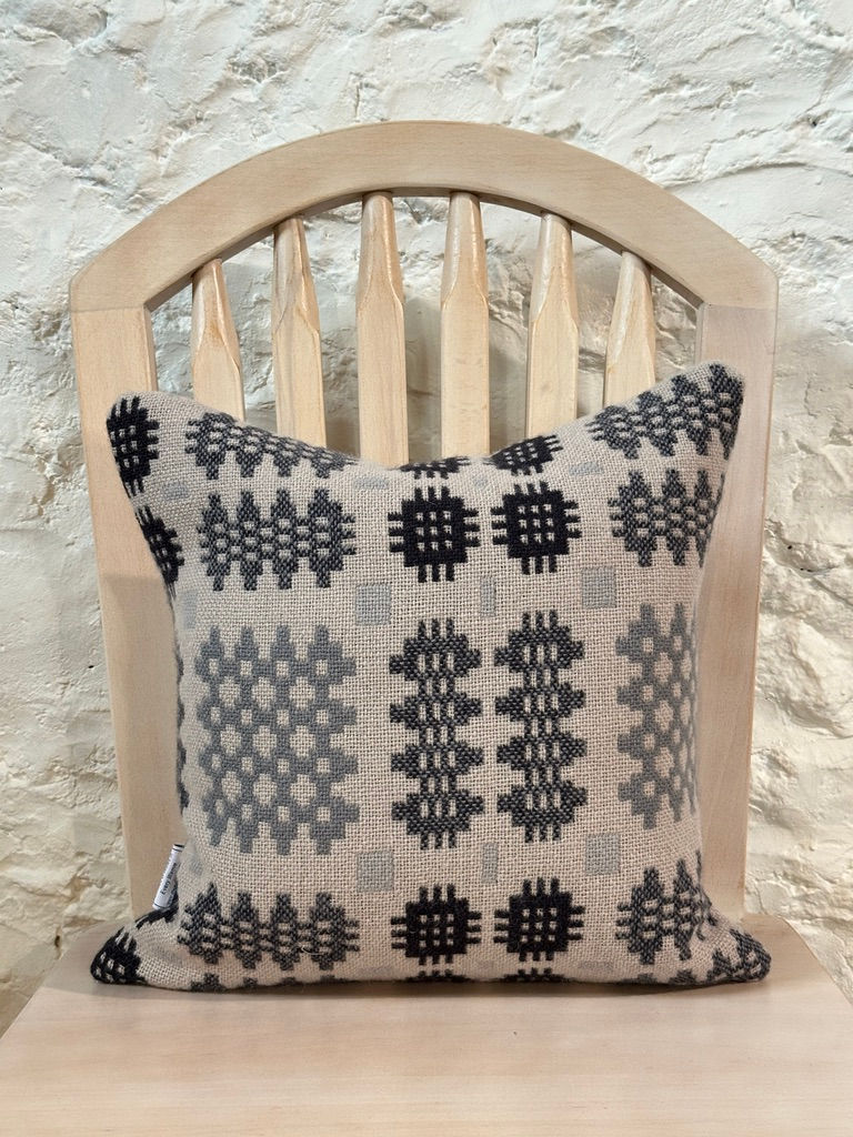 BRANWEN – CAERNARFON CUSHION COVER