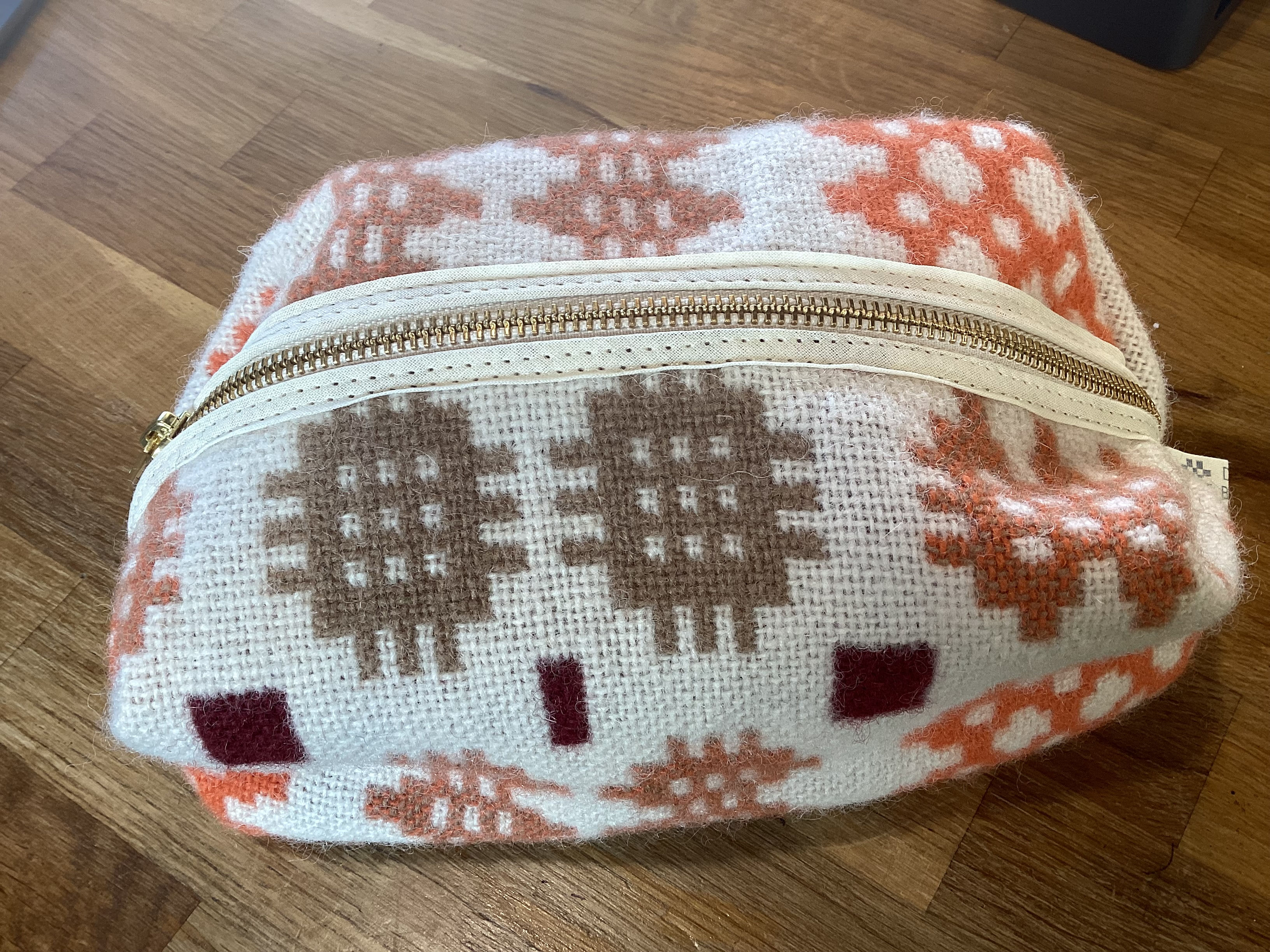 Box Cosmetic  Bag – Heulwen
