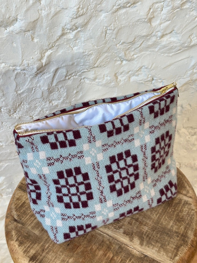Thumbnail: LIGHT BLUE PENNSYLVANIA - POUCH BAG