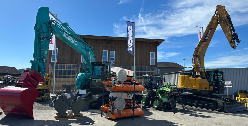 Kobelco & XCMG