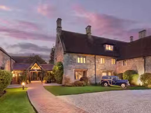 Blog and Review of voco Oxford Thames as a Wedding Venue