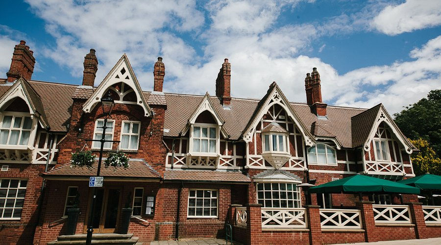 Wedding Venue: The Forest Hotel, Dorridge, West Midlands
