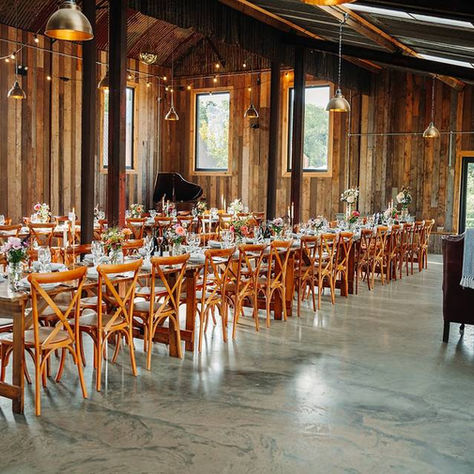 Why The Barn at The Bottle And Glass Inn is a Fantastic Wedding Venue in Oxfordshire | Venue Review