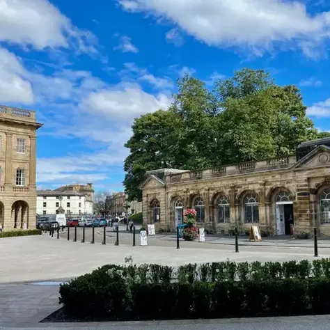 Why The Pump Room at Buxton Crescent Heritage Trust Is a Great Wedding Venue in Buxton, Derbyshire