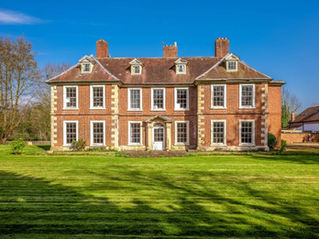 Why Wellesbourne Hall is a Stunning Wedding Venue – A Wedding DJ's Review