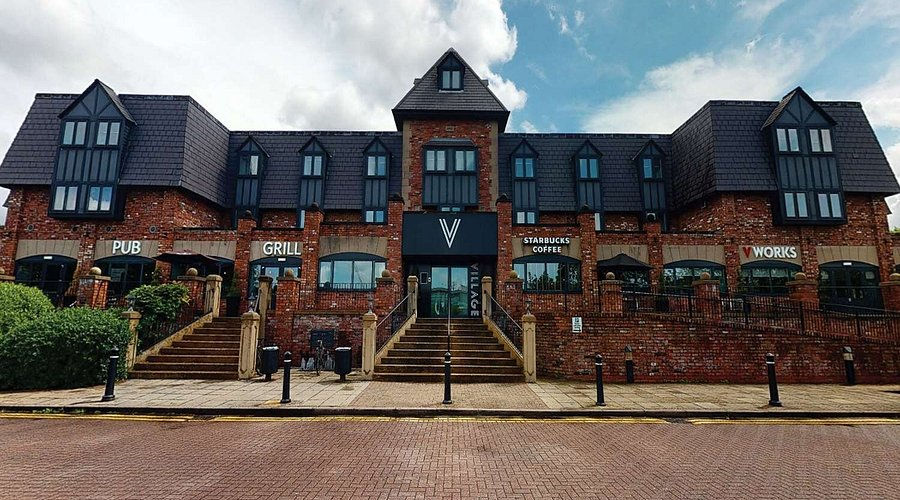 Wedding Venue: Village Hotel Warrington, Cheshire