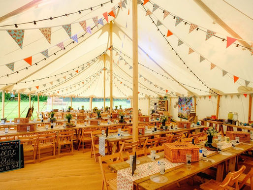 Cotswold Nights Away Wedding Venue Review – A Relaxed Lakeside Cabin & Festival Wedding Venue in Worcestershire