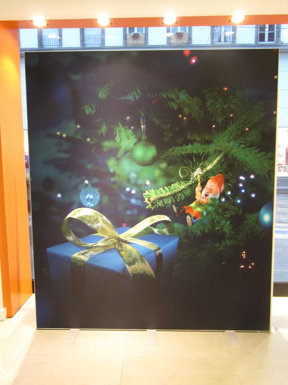leds à piquer-vitrine:PLV:événementiel_5703.jpeg