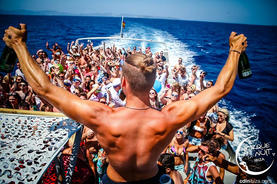 Champagne Spray Show at Ibiza Boat Club's boat party