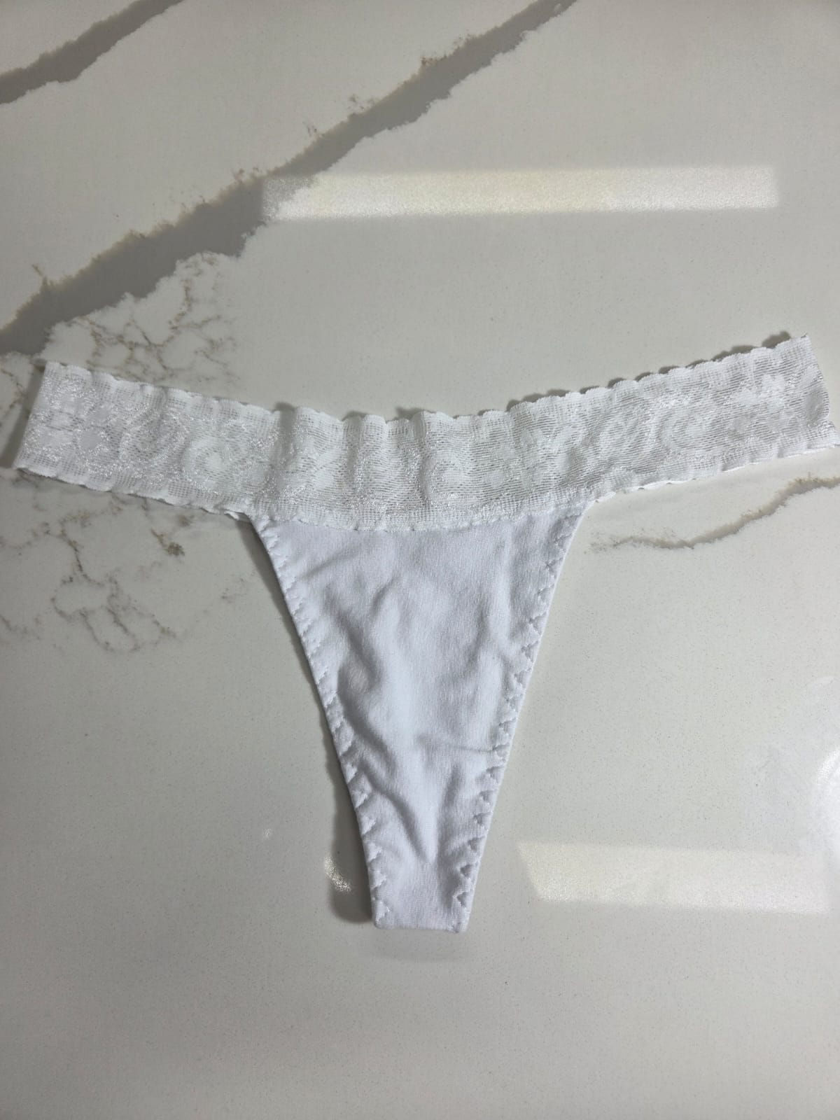 Calcinha Renda Branca - FLUFLU