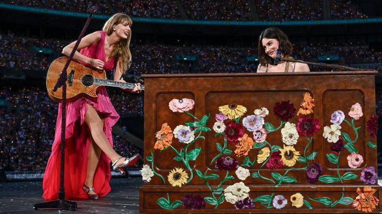 Taylor Swift y Gracie Abrams