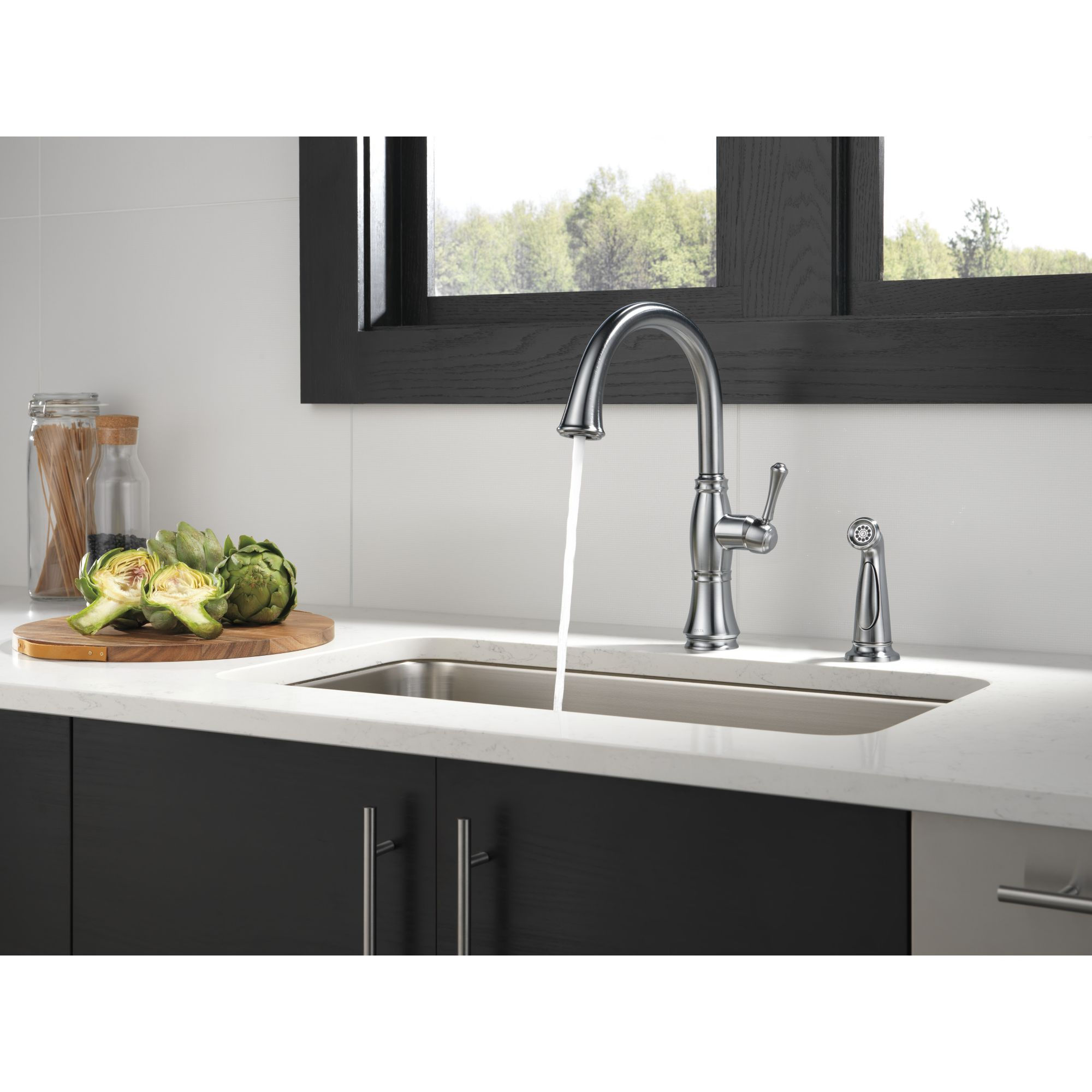 DELTA - CASSIDY Waterfall Single Handle