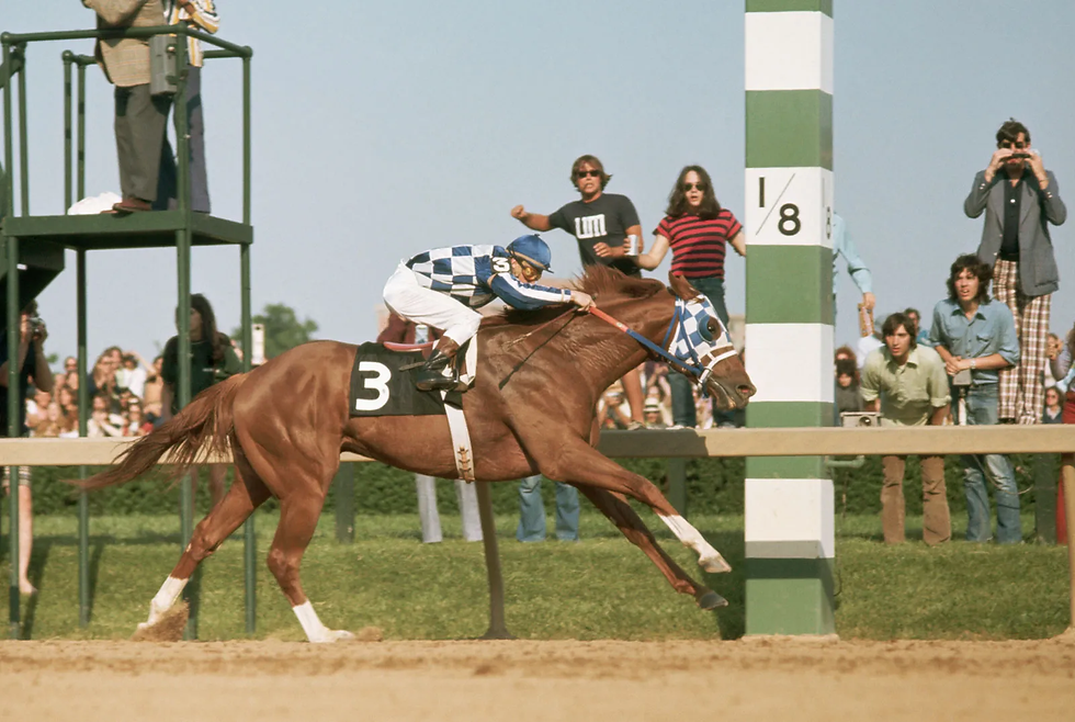 Secretariat and jockey Ron Turcotte race to victory at Preakness