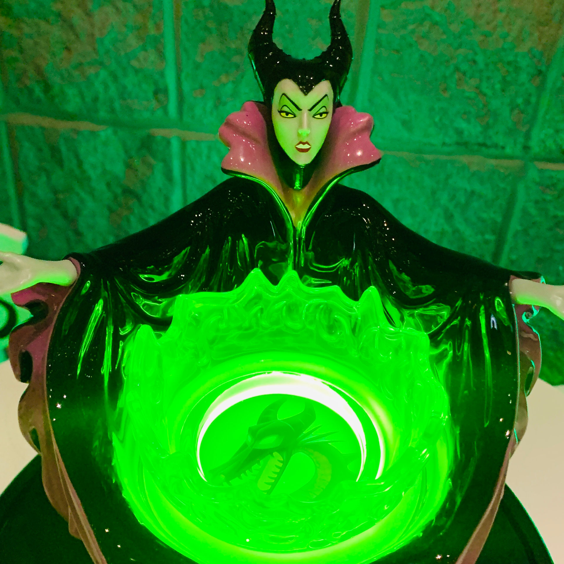 Scentsy Maleficent Warmer