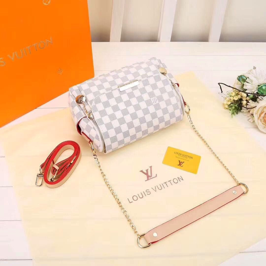 BAGS - M