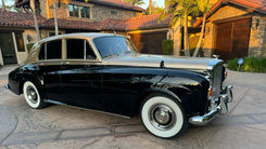 1979 Rolls-Royce Silver Shadow – Black & Champagne Classic Luxury Sedan with Whitewall Tires ready for rental and productions