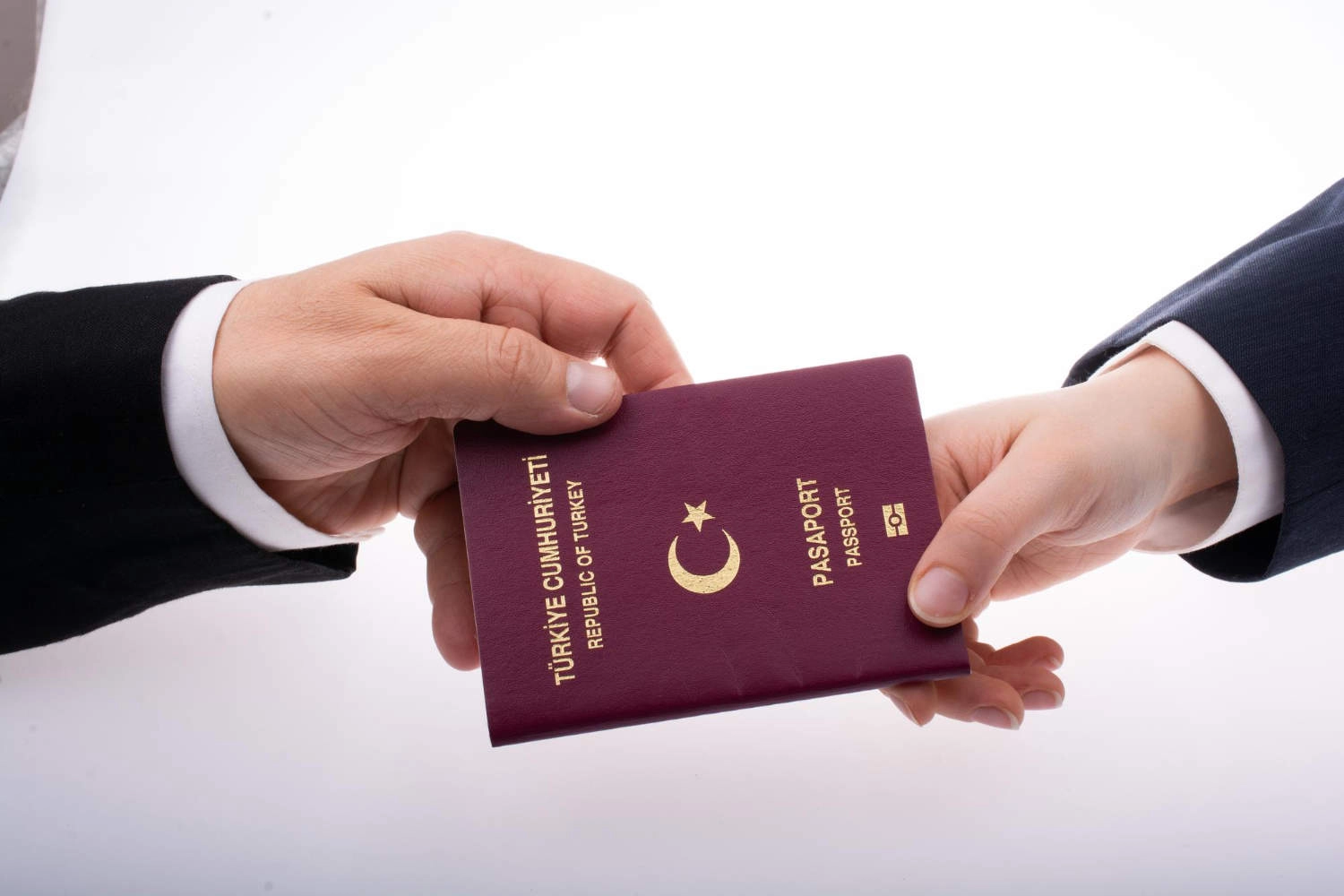 تملك العراقيين في تركيا