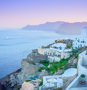 michellemaria_pitzel-santorini-416135_1920.jpeg