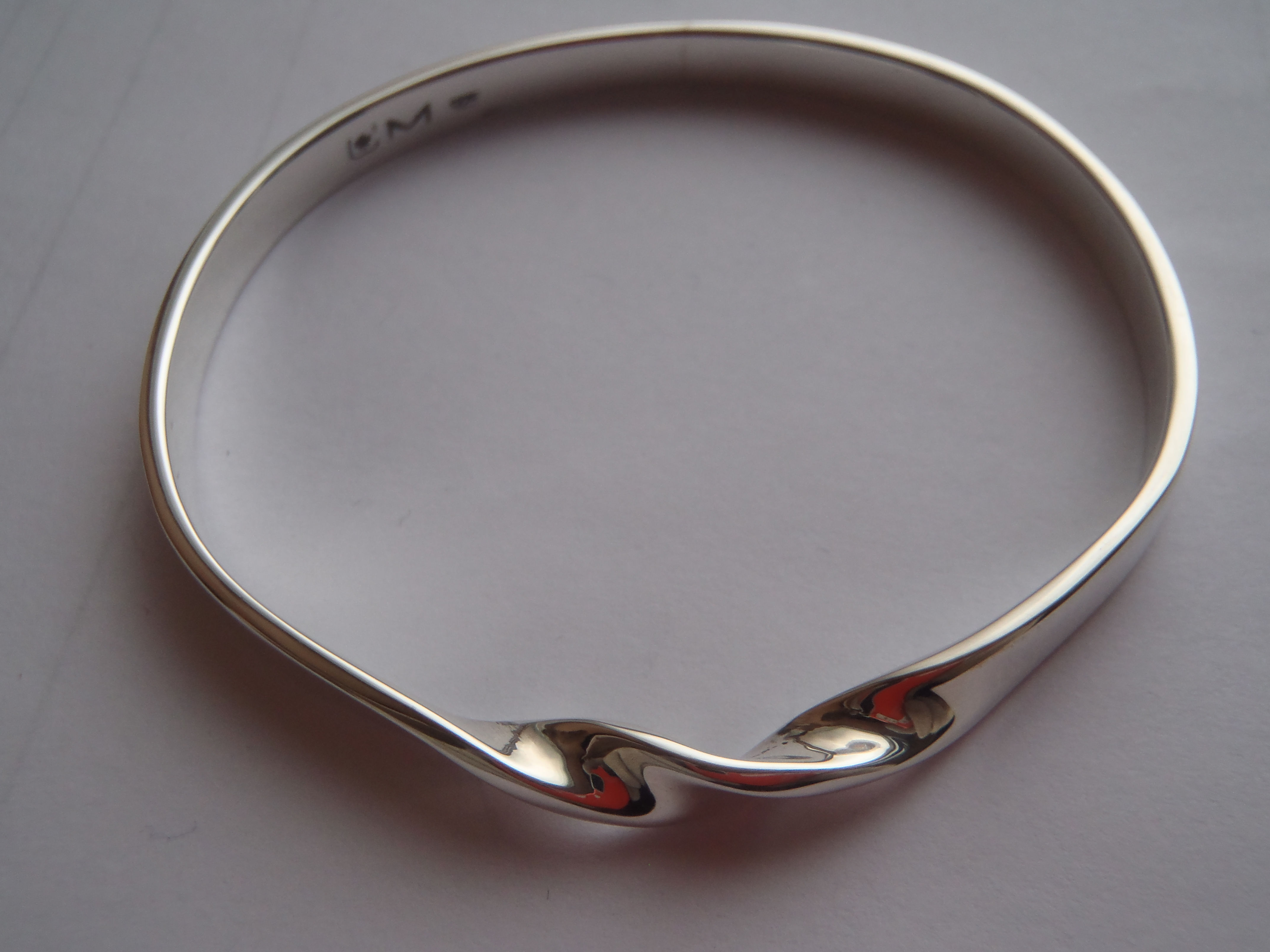 Mobius bangle
