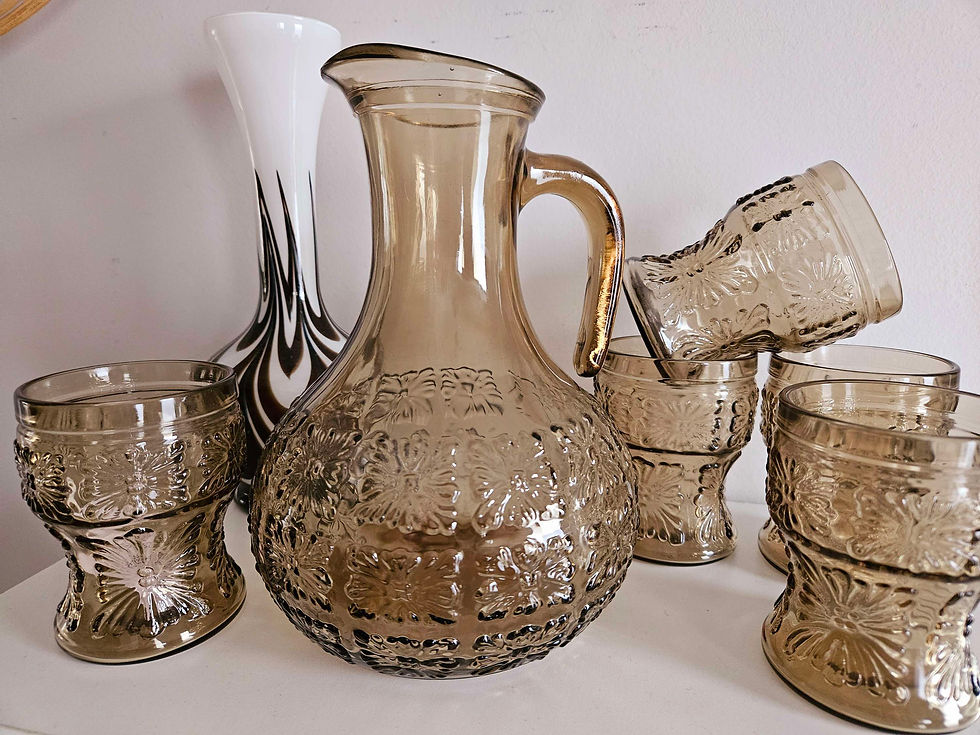 Italian smoked and embossed glass water jug with five glasses