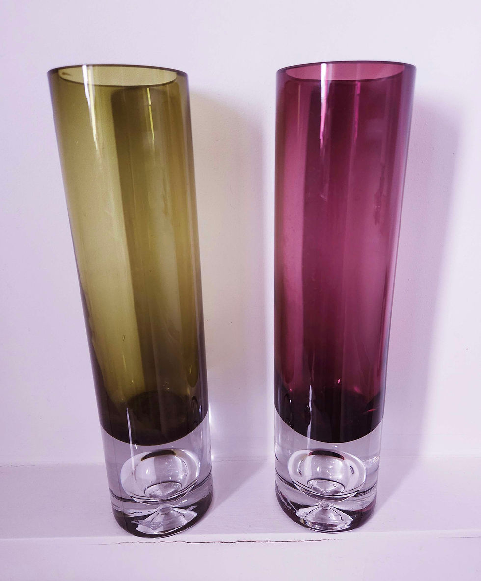 Thumbnail: 1960's Scandinavian green glass vase with bubble base by Tapio Wirkkala