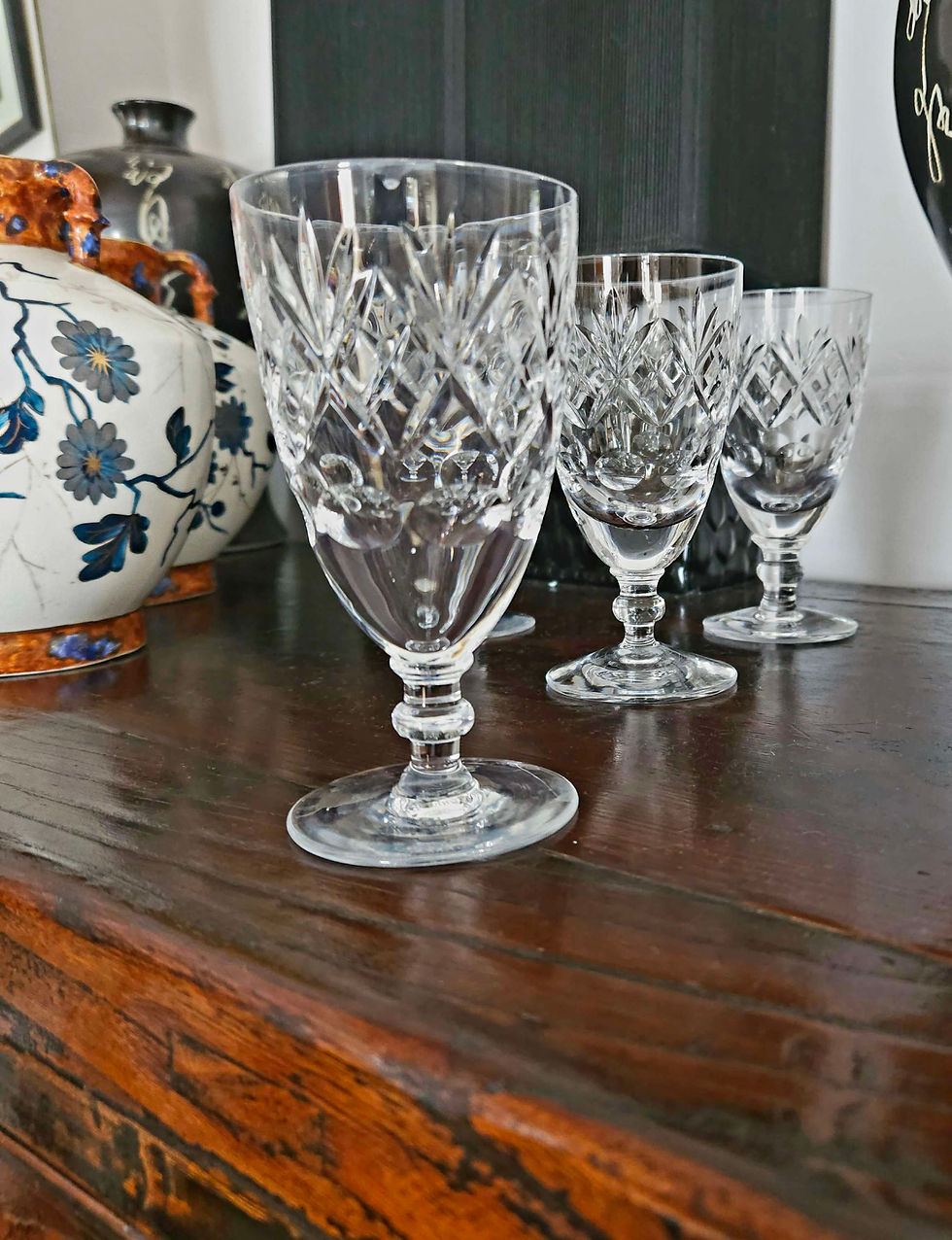 Set of 11 flawless, versatile, Edinburgh crystal 'Lochiel' pattern wine glassesl