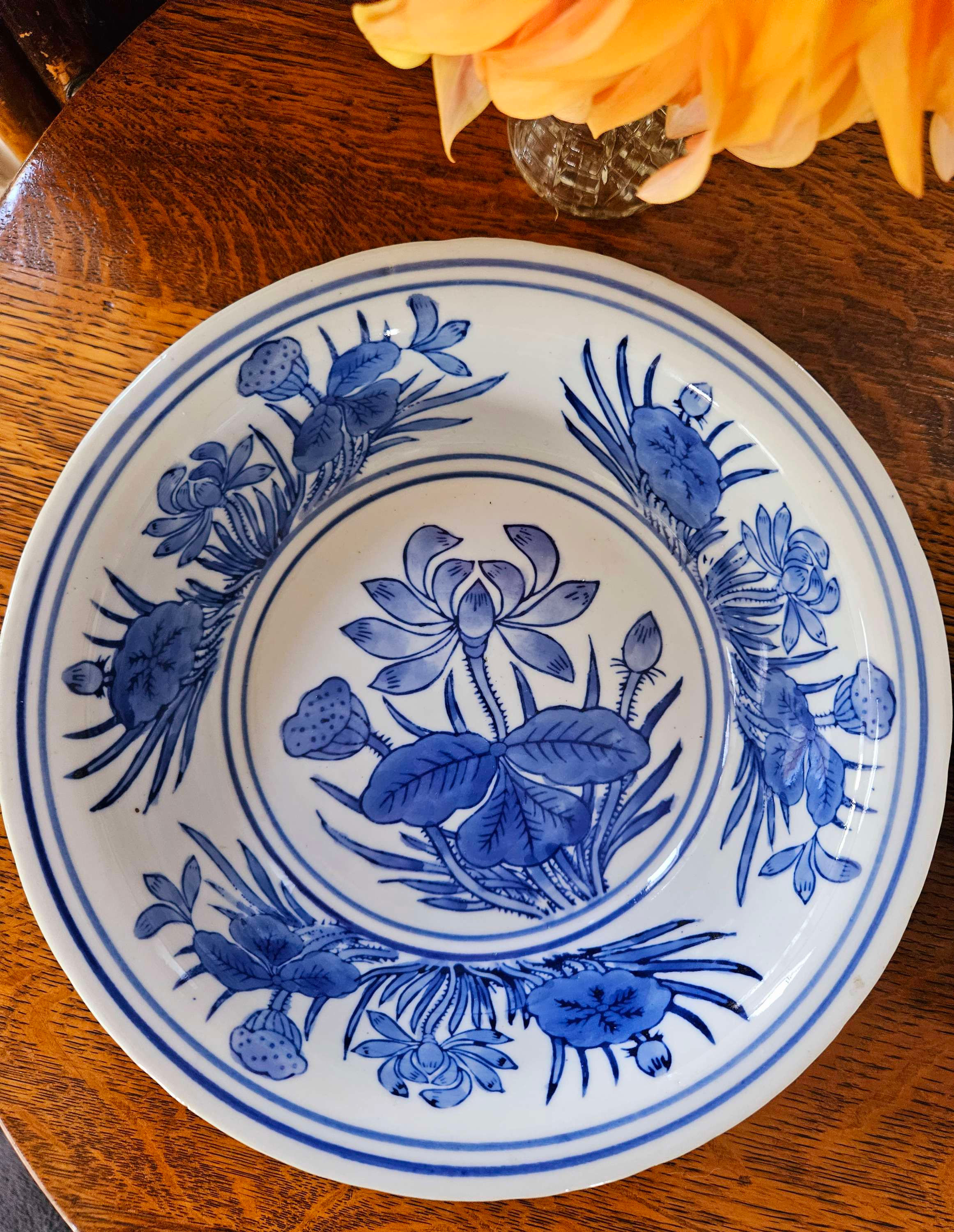 Pair of blue & white Chinese serving bowls