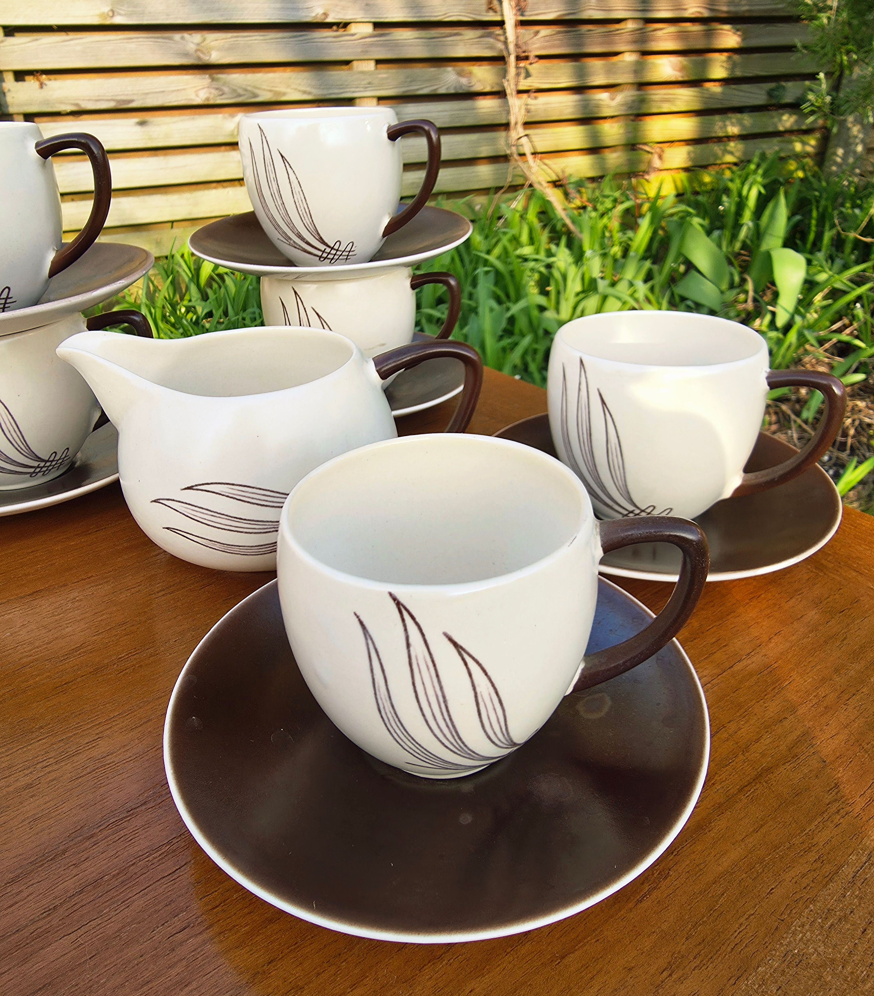 Exquisite 1950's espresso set by Carltonware in cream & chocolate 'Windswept'